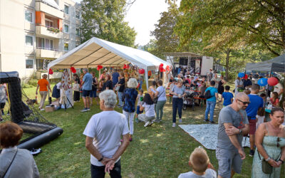 Fröhlich buntes Mieterfest im Demo